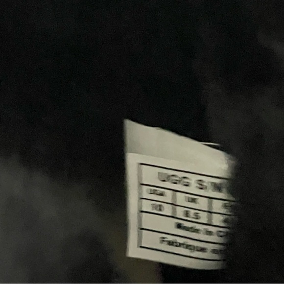 NWT UGG Bailey Button II Black Winter Boots with Plush Lining Women 10 - Picture 10 of 10